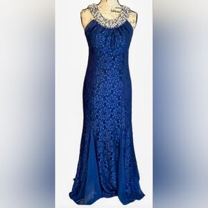 R & M Richard’s Women’s Evening Gown Pearl Neckline Navy Lace Size  8